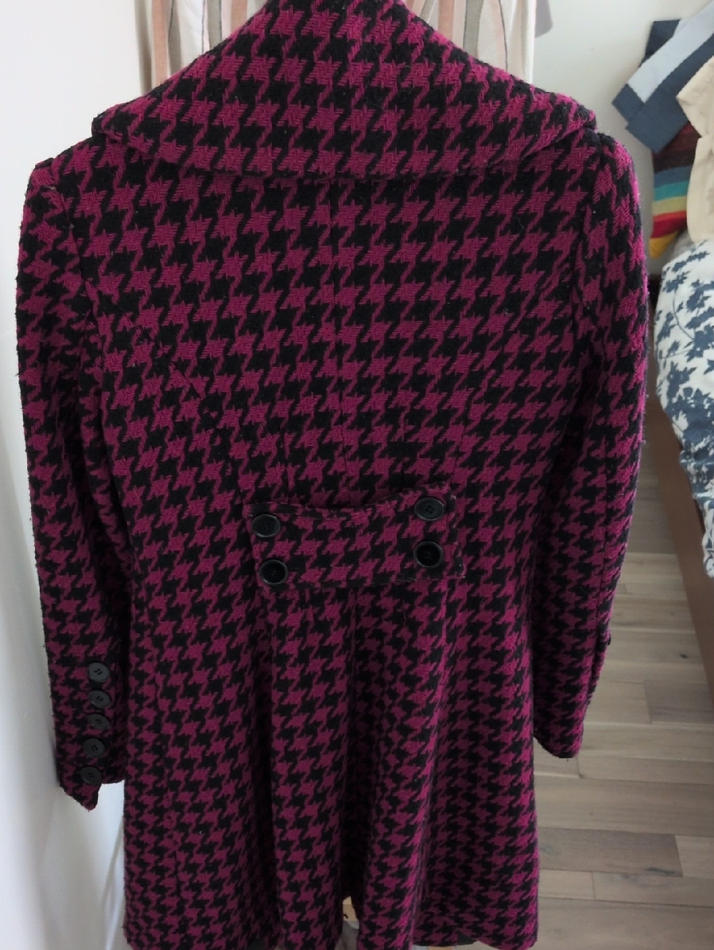 Women's Houndstooth Long Coat in Magenta and Black - Express Circa 2008- XS - Picture 4 of 9